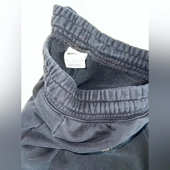 Nike Black & Gold Swoosh Jogger Sweatpants & Crewneck Sweatshirt Set | Size XL - Picture 5 of 10